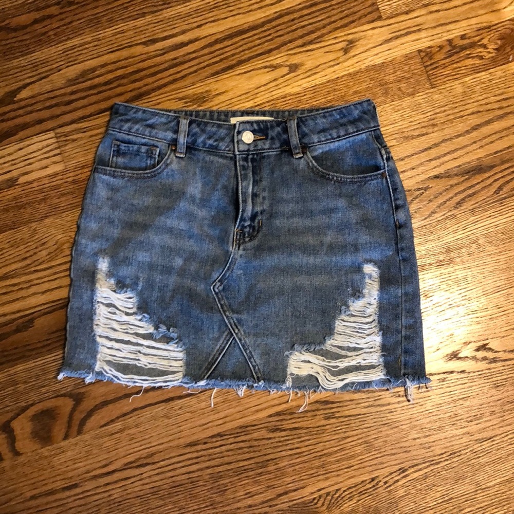 PacSun distressed jean skirt